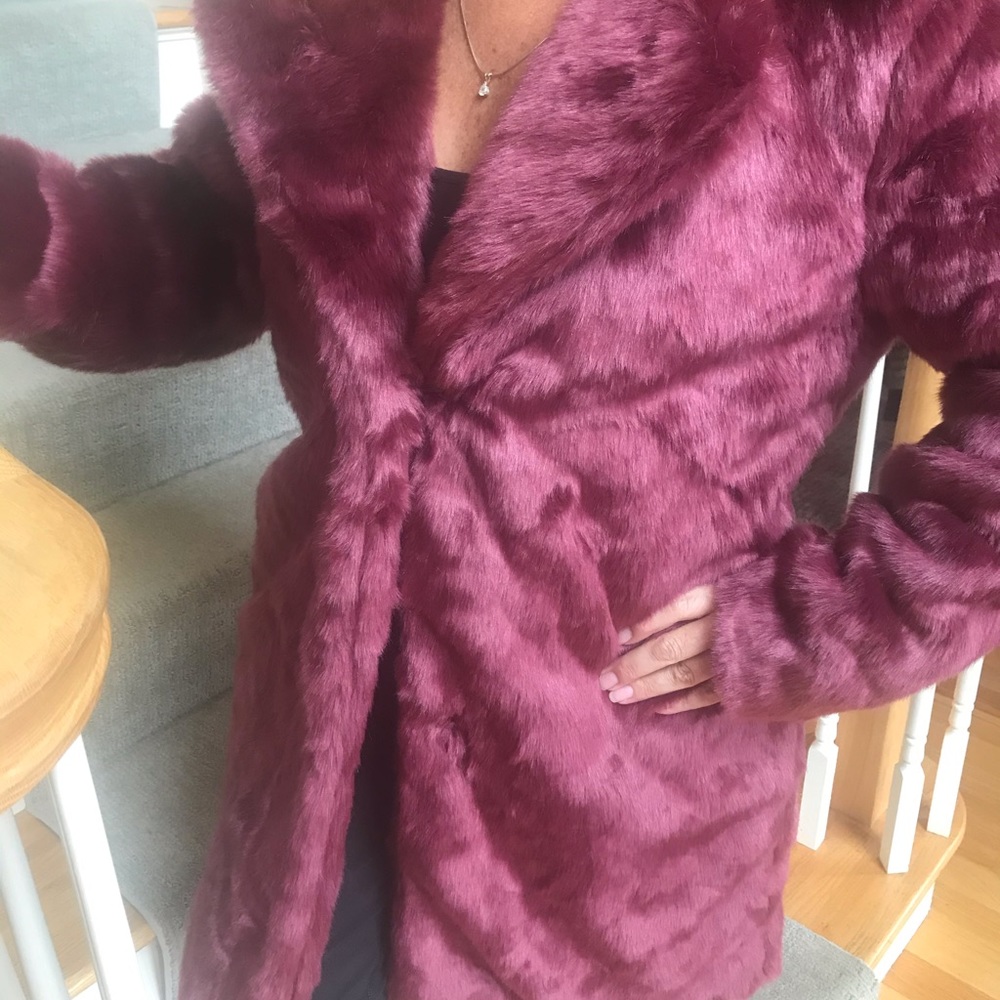 NWT Parisian Faux Fur Maroon Long Jacket sz S